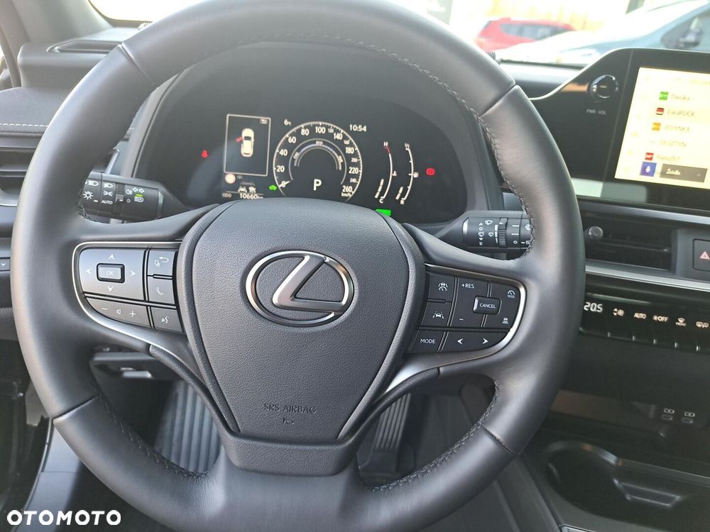 Lexus UX - 13