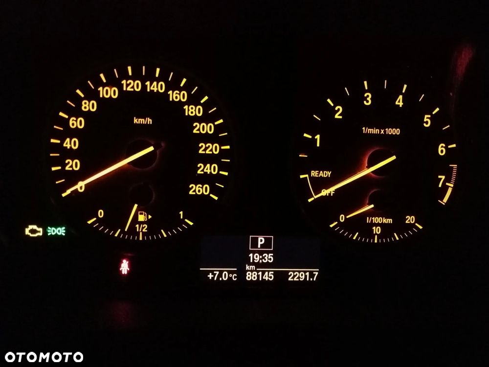 BMW Seria 2 218i Advantage - 13
