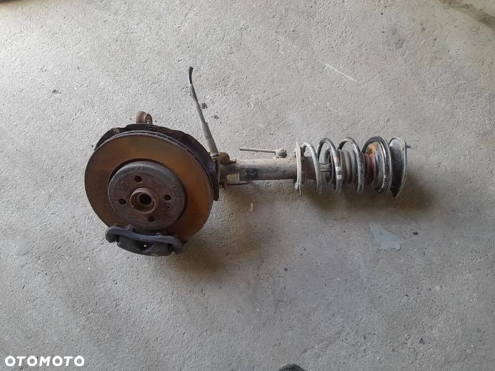 Zwrotnica McPherson prawa Mini R56 R55 1.6i - 2