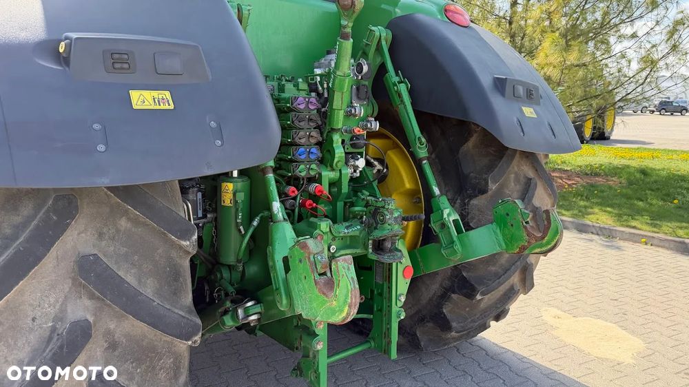 John Deere 8320R - 21