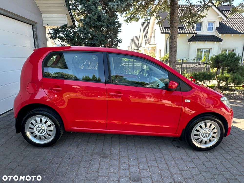 Volkswagen up! Active - 7