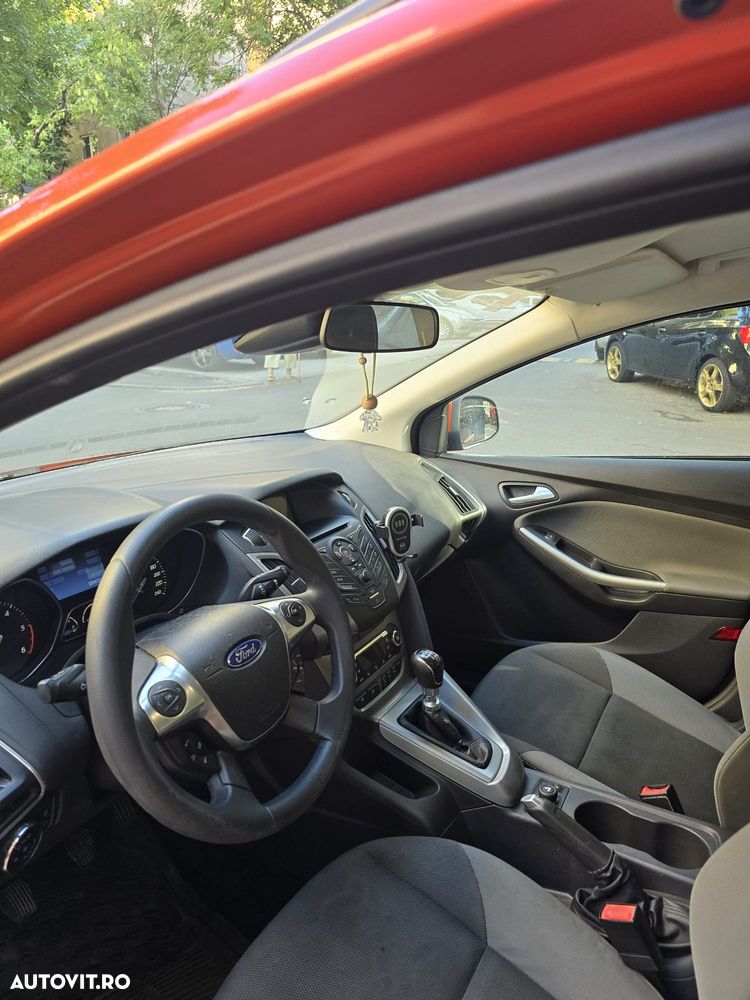 Ford Focus 1.6 TDCI DPF Sport - 11