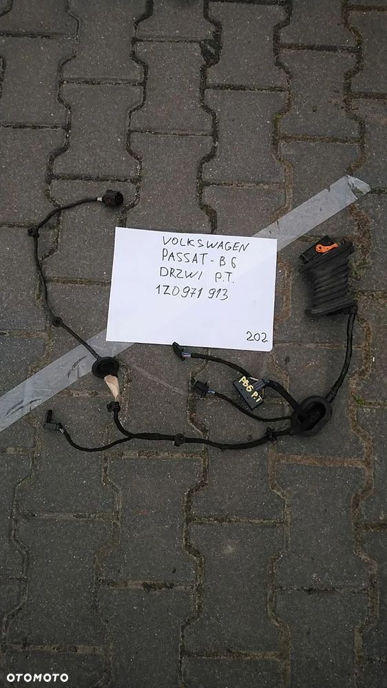 WIĄZKI DRZWI VW - 4