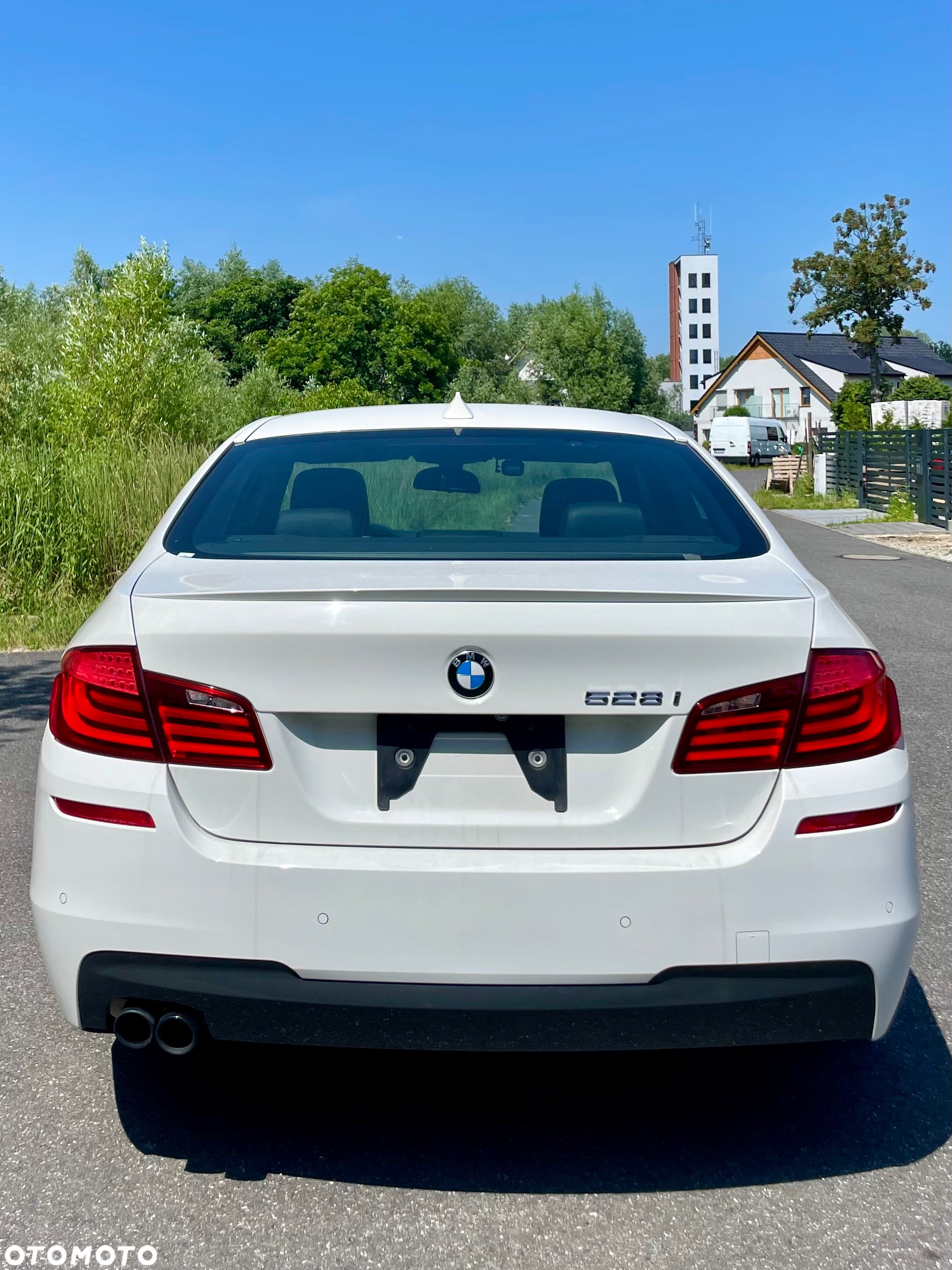 BMW Seria 5 528i Sport-Aut - 4