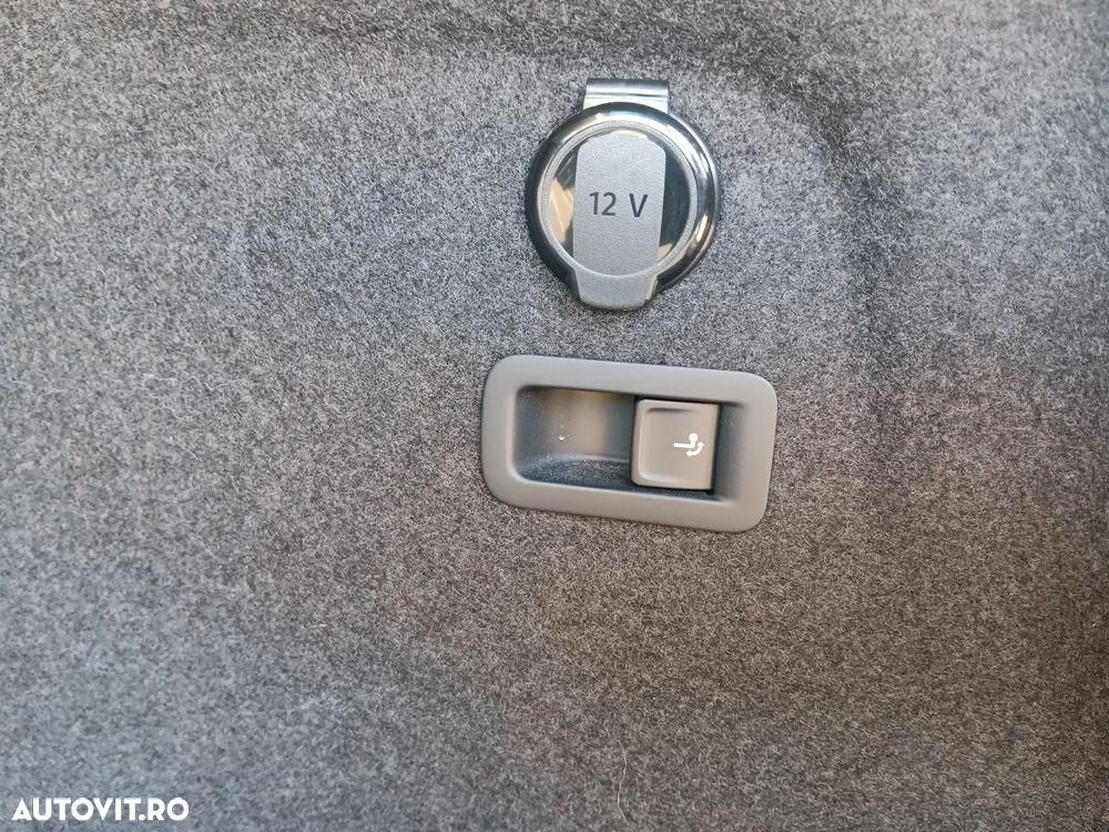 Volkswagen Golf 2.0 TDI 150CP DSG Style - 33