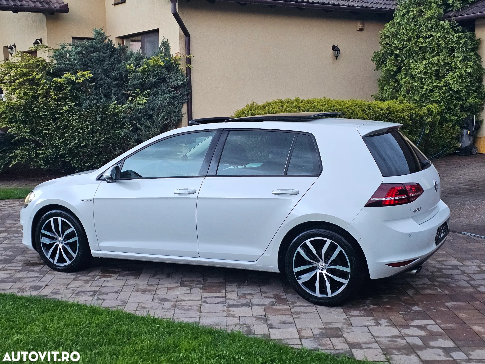 Volkswagen Golf 1.4 TSI BlueMotion Technology Cup - 8