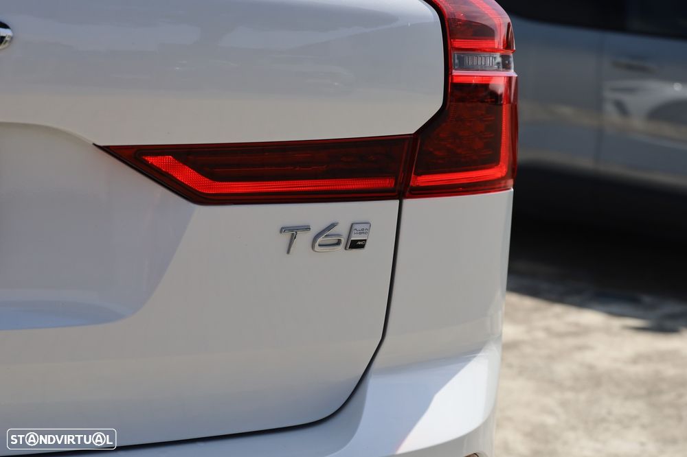Volvo XC 60 2.0 T6 PHEV Plus Dark AWD - 30