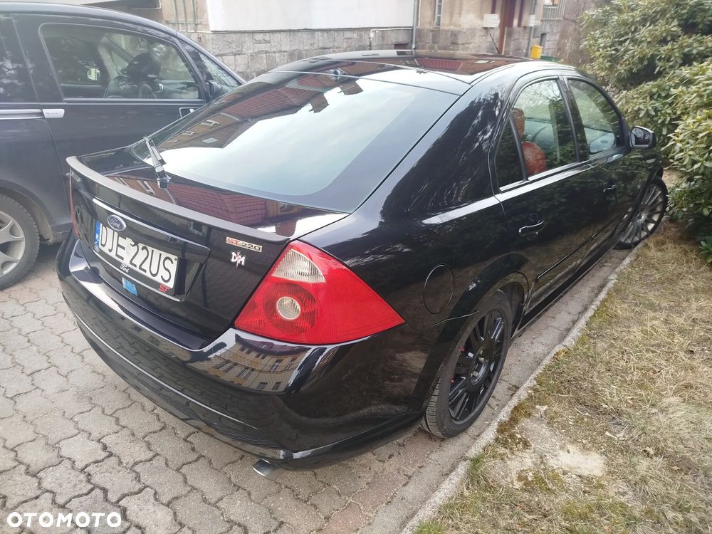 Ford Mondeo V6 ST 220 - 5