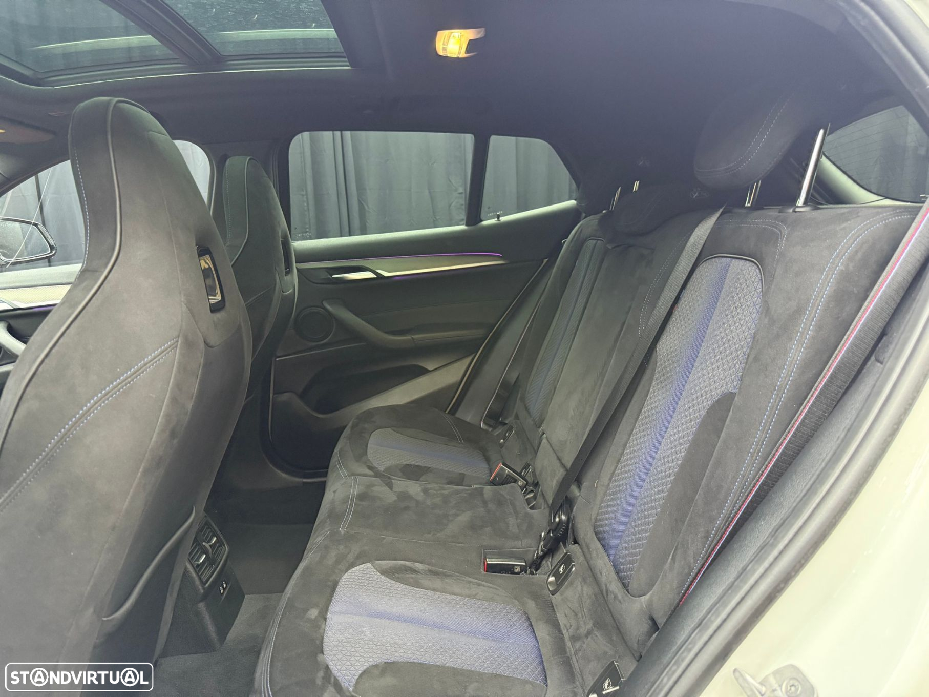 BMW X2 18 d xDrive Auto Pack M - 30