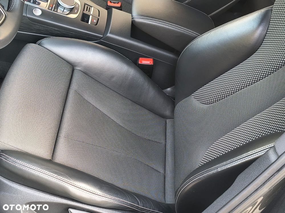 Audi A3 Sportback 1.4 TFSI e-tron S line Sportpaket - 38
