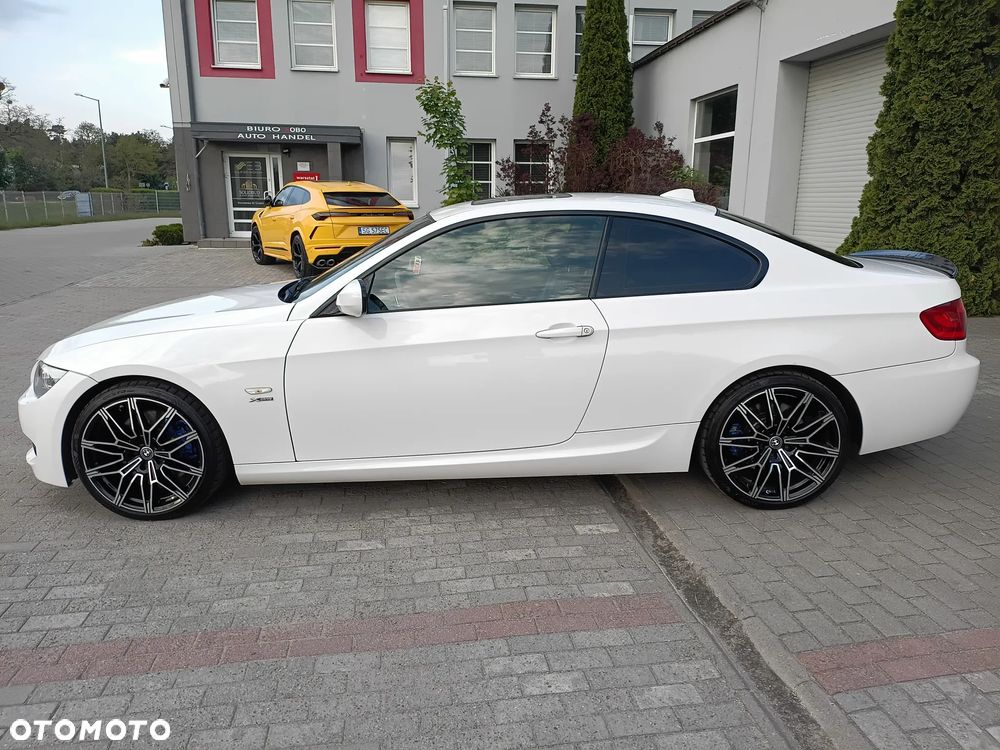 BMW Seria 3 335i xDrive M Sport Edition - 3
