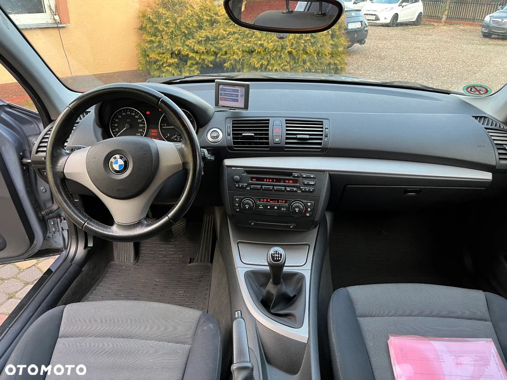 BMW Seria 1 118d DPF - 10