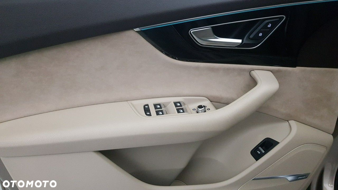 Audi Q7 - 24