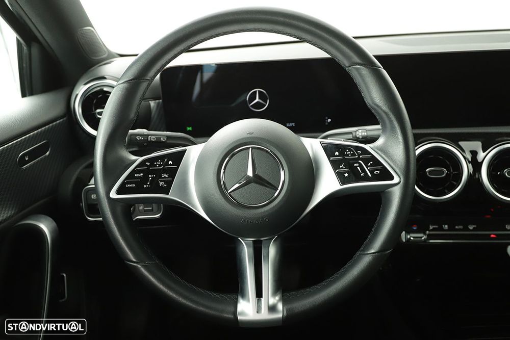 Mercedes-Benz A 250 e - 16