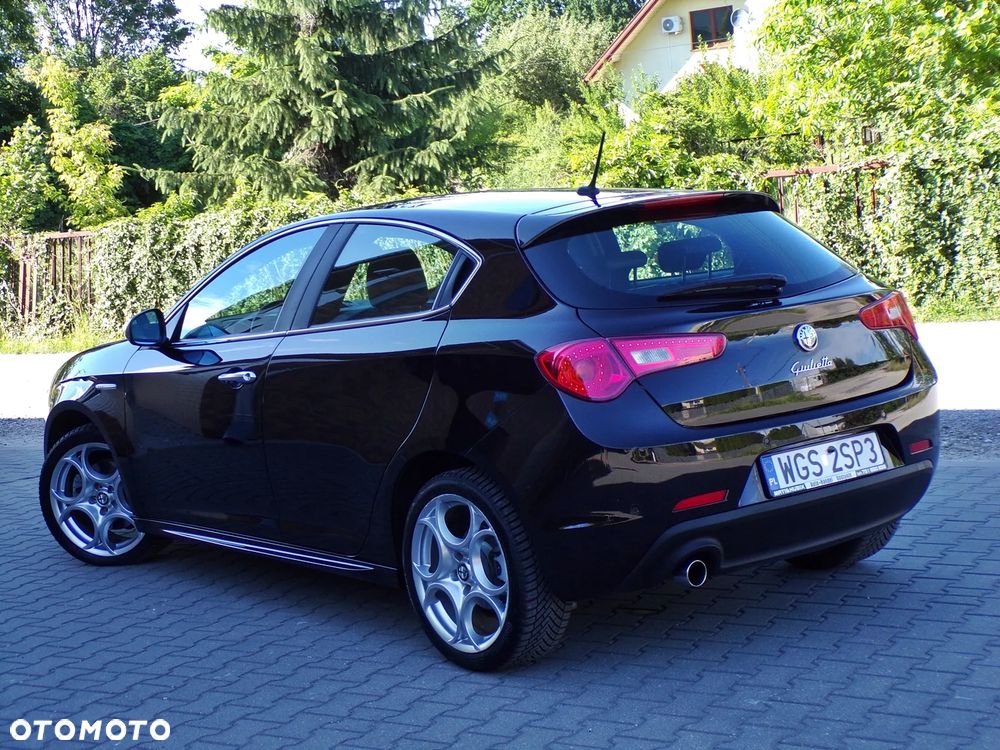 Alfa Romeo Giulietta - 12