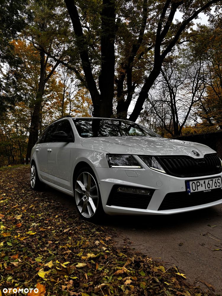 Skoda Octavia 2.0 TDI DSG RS - 4
