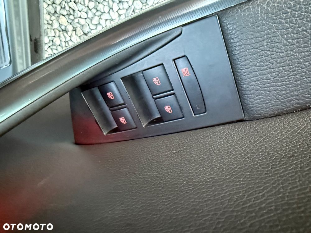 Opel Astra 2.0 CDTI DPF Design Edition - 21