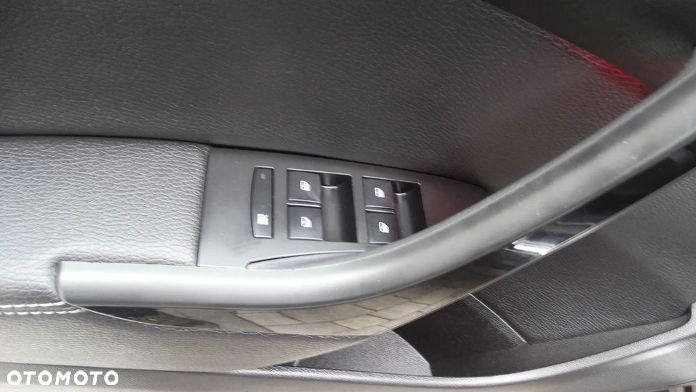Opel Astra 1.4 Turbo Cosmo - 18