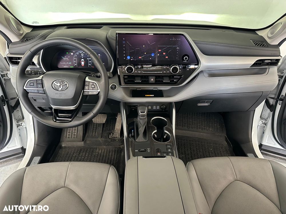 Toyota Highlander 2.5 L Dynamic Force 248CP Luxury Pearly - 29