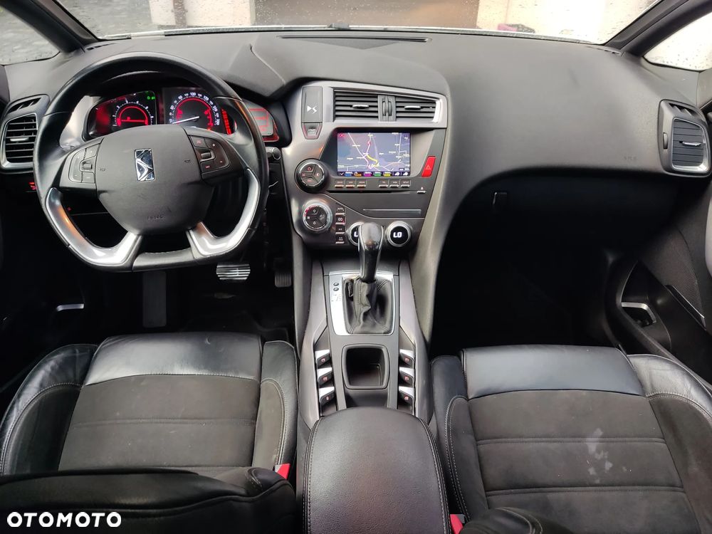 Citroën DS5 1.6 THP Chic S&S EAT6 - 21