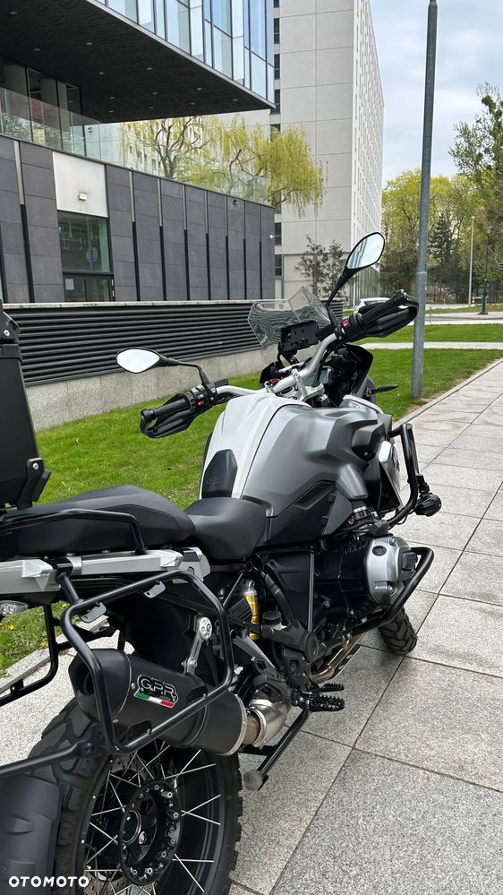 BMW R - 9