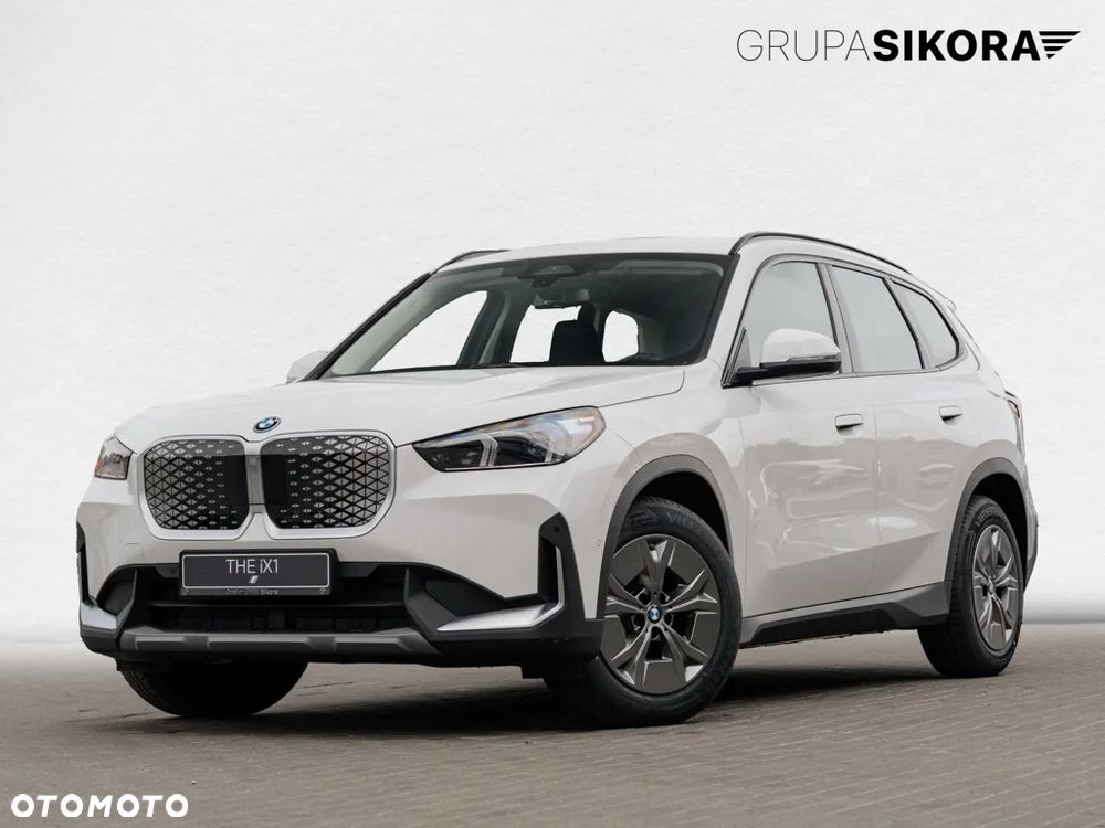BMW iX1 eDrive20 - 1