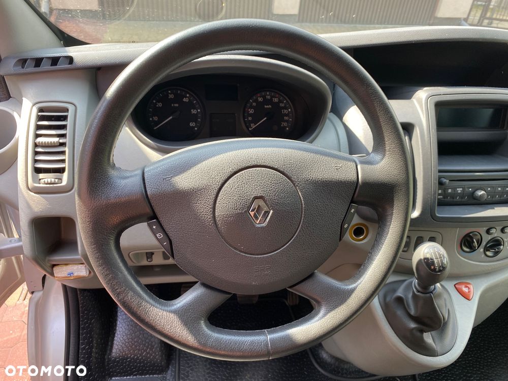Renault Trafic - 28