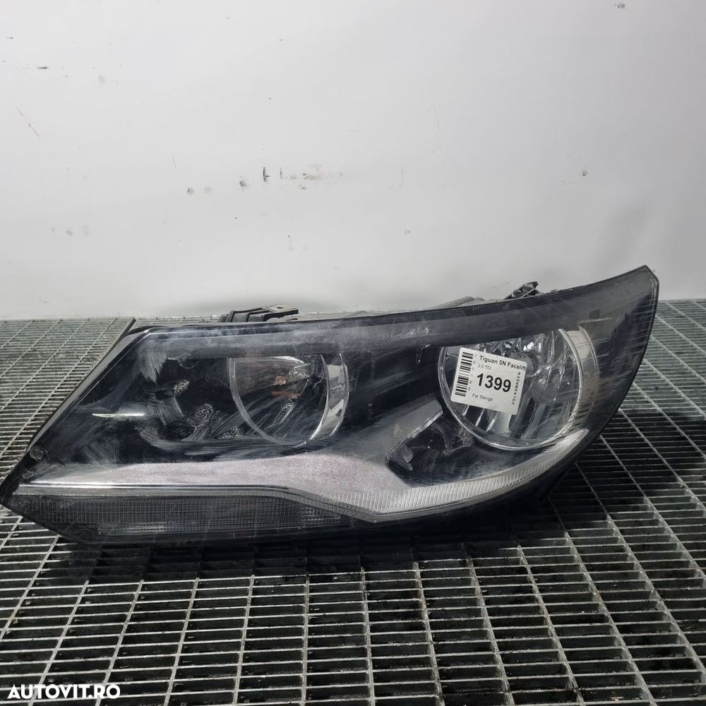 Far Stanga Volkswagen Tiguan 5N Facelift 2011 - 2015 SUV 4 Usi (1399) Fara xenon - 1