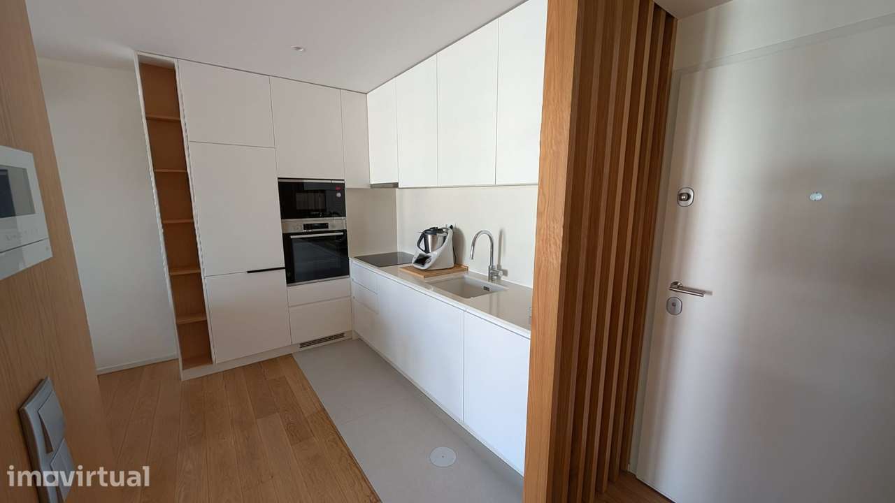 Apartamento T1 em Viana do Castelo para arrendar - Grande imagem: 2/14