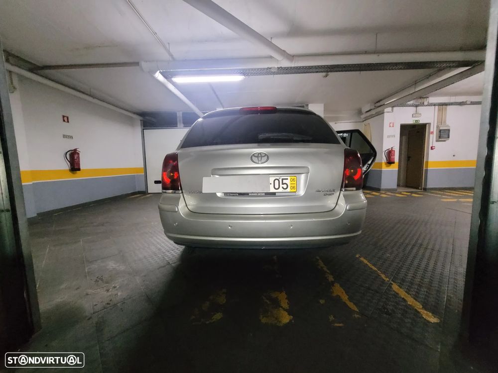 Toyota Avensis SW 2.2 D-4D Sol C/GPS - 12