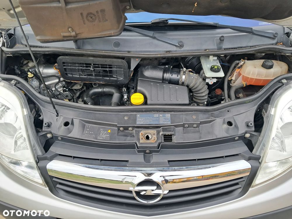 Opel Vivaro - 19