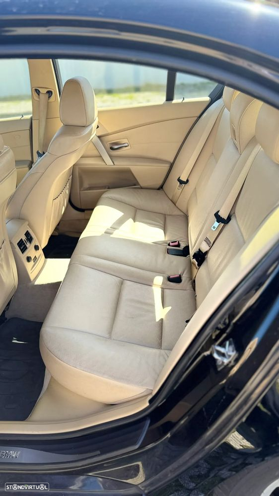 BMW 520 dA - 14