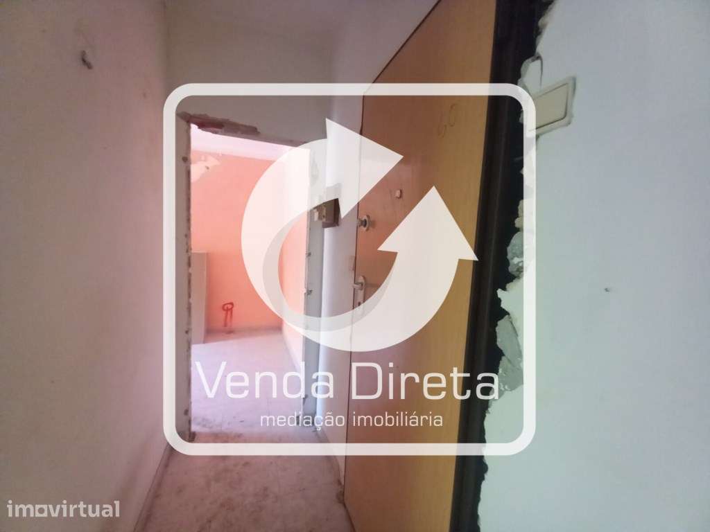 Apartamento T1 na Baixa da Banheira perto da estação de Comboio. - Grande imagem: 5/19
