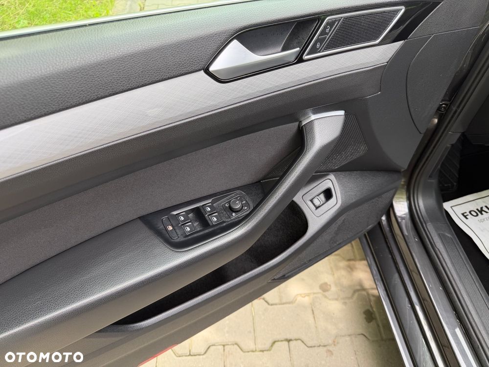 Volkswagen Passat 1.5 TSI EVO Business DSG - 14