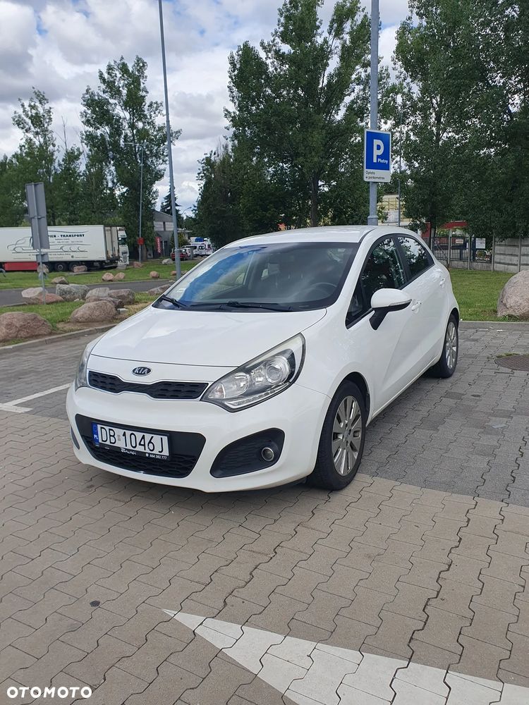 Kia Rio - 1