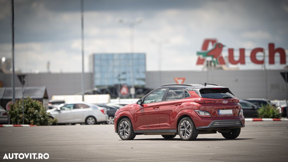 Hyundai KONA - 23