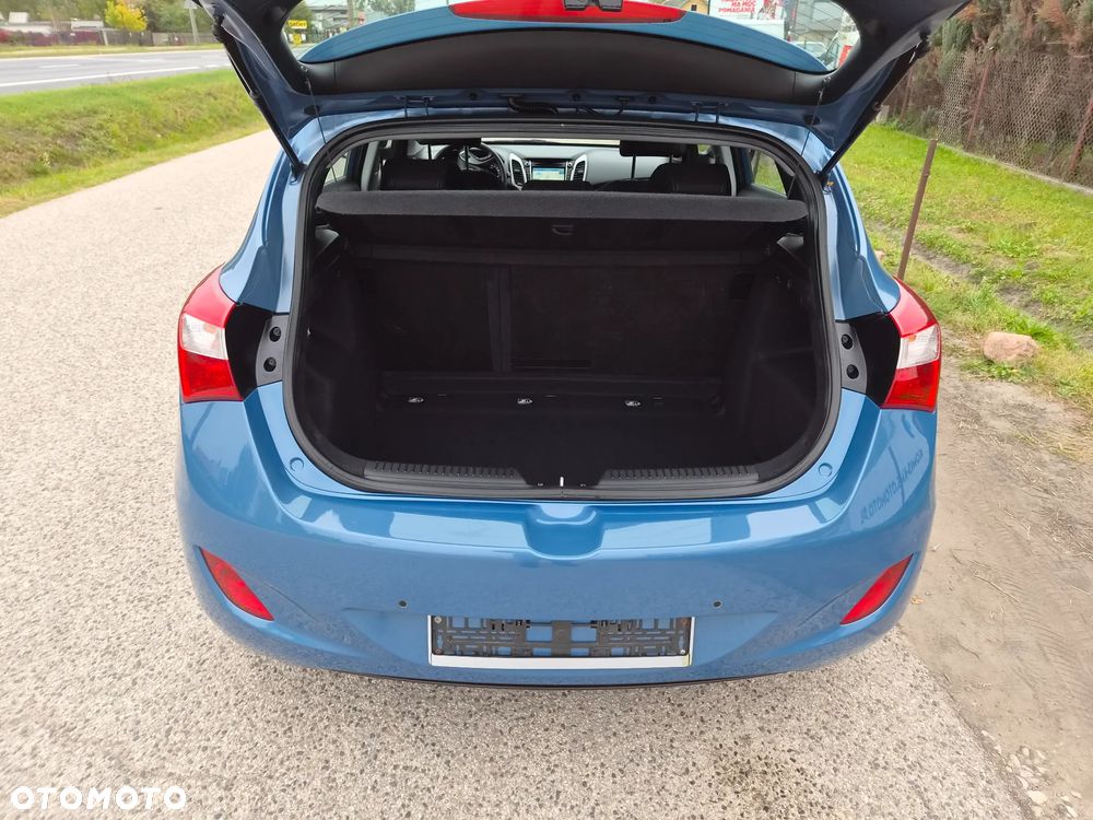 Hyundai i30 1.4 Fifa World Cup Edition - 24