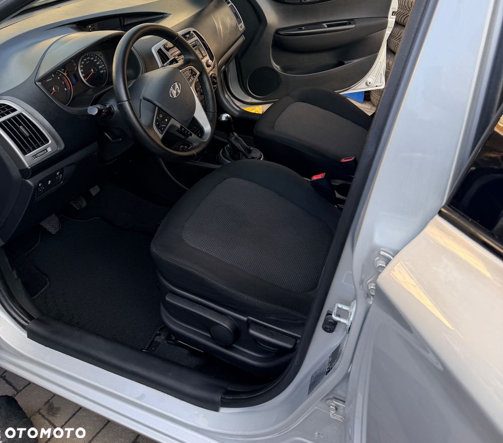 Hyundai i20 1.25 Wersja Jubileuszowa - 18