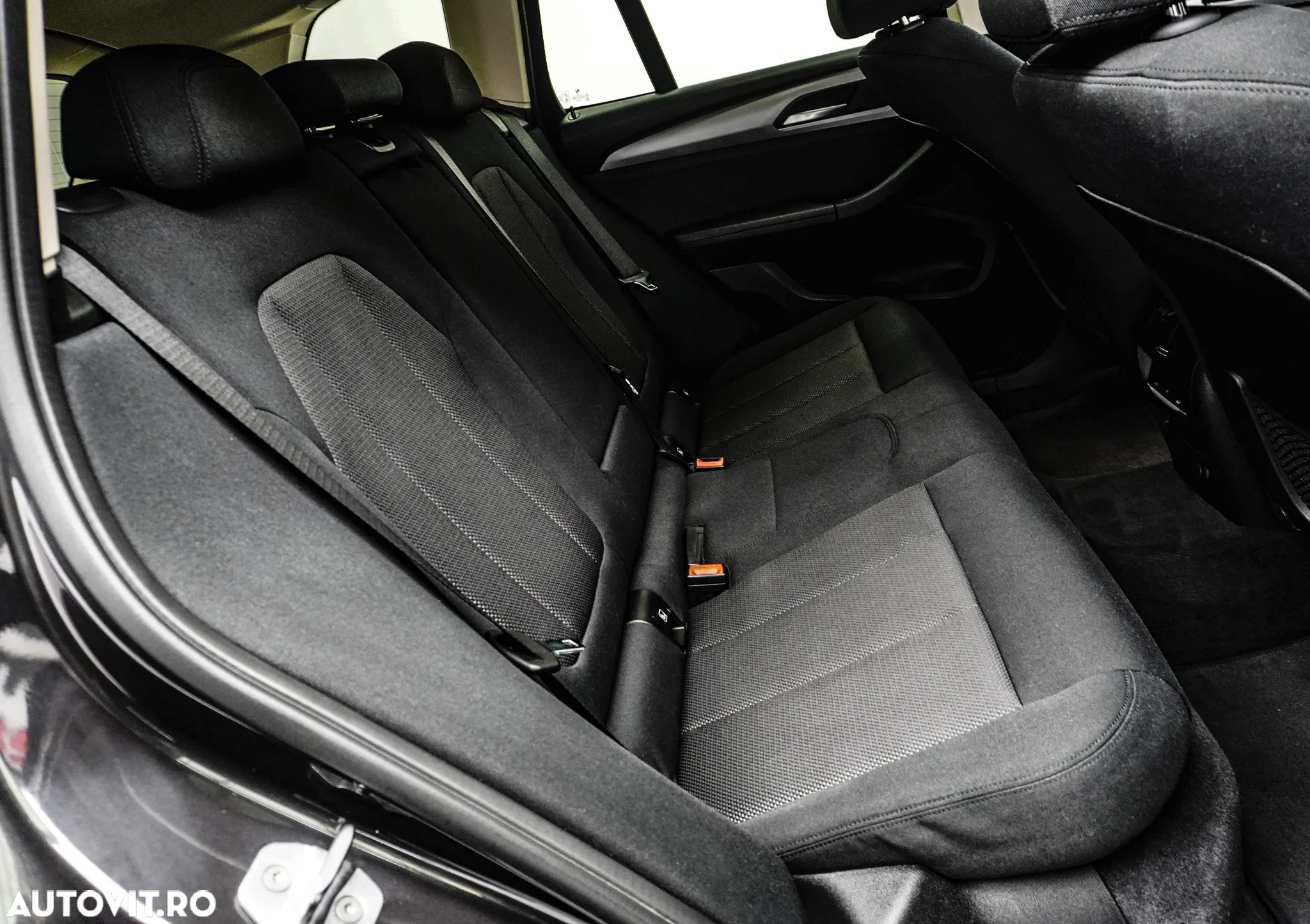 BMW X3 xDrive20d AT Advantage - 16