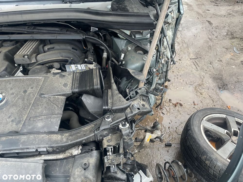 BMW X1 sDrive18i - 4