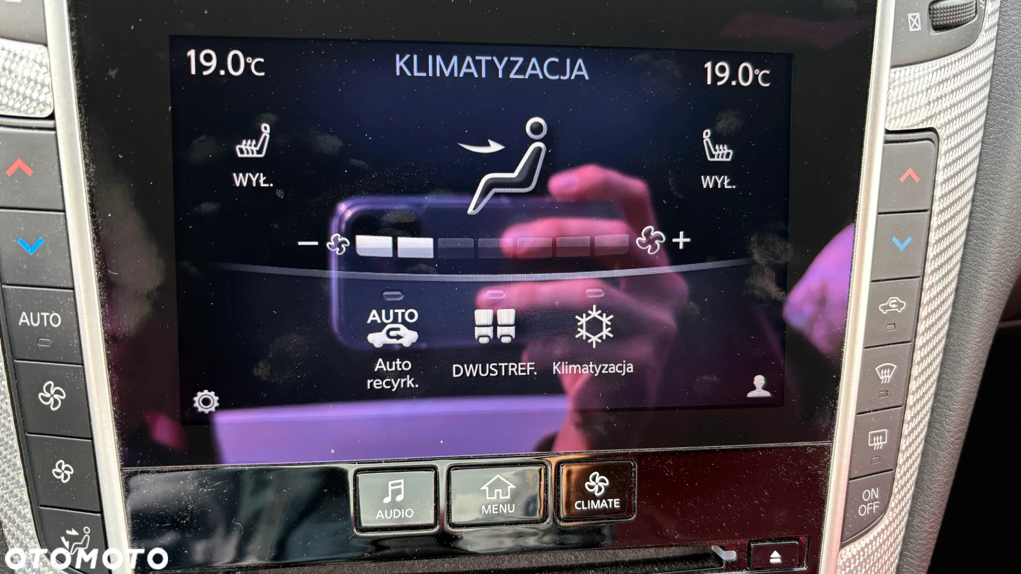 Infiniti Q60 2.0t Sport - 31