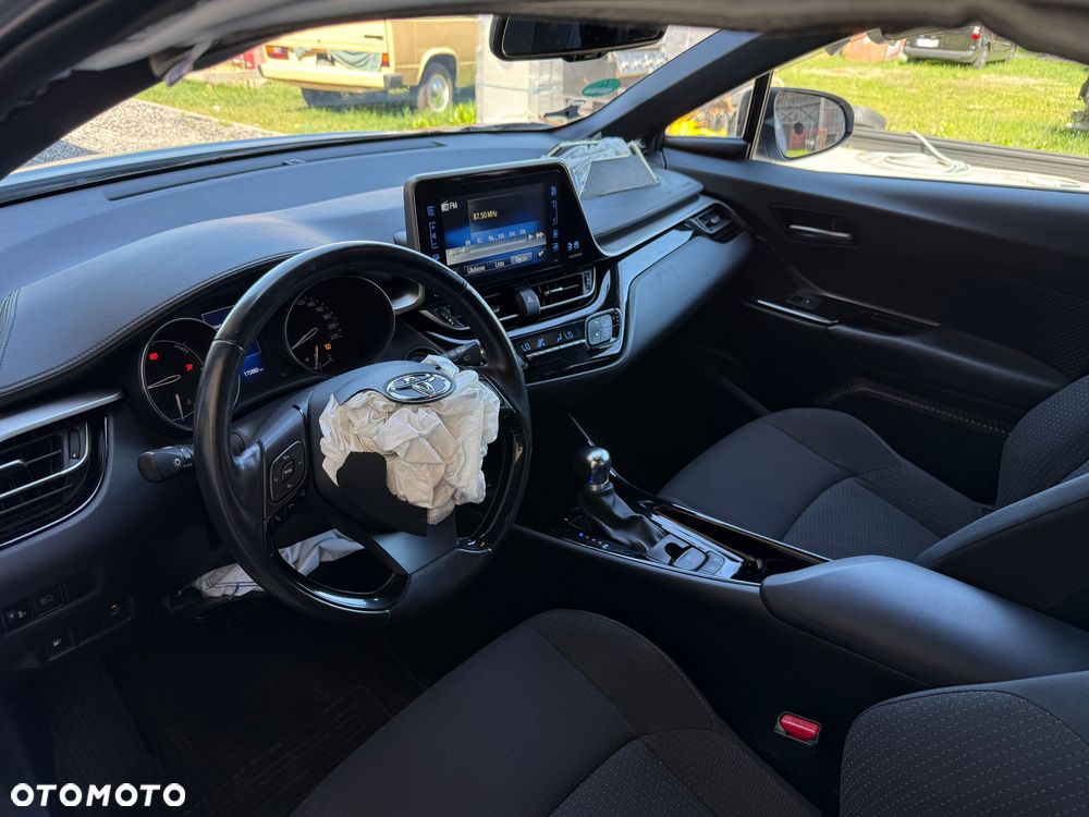Toyota C-HR Lounge - 36
