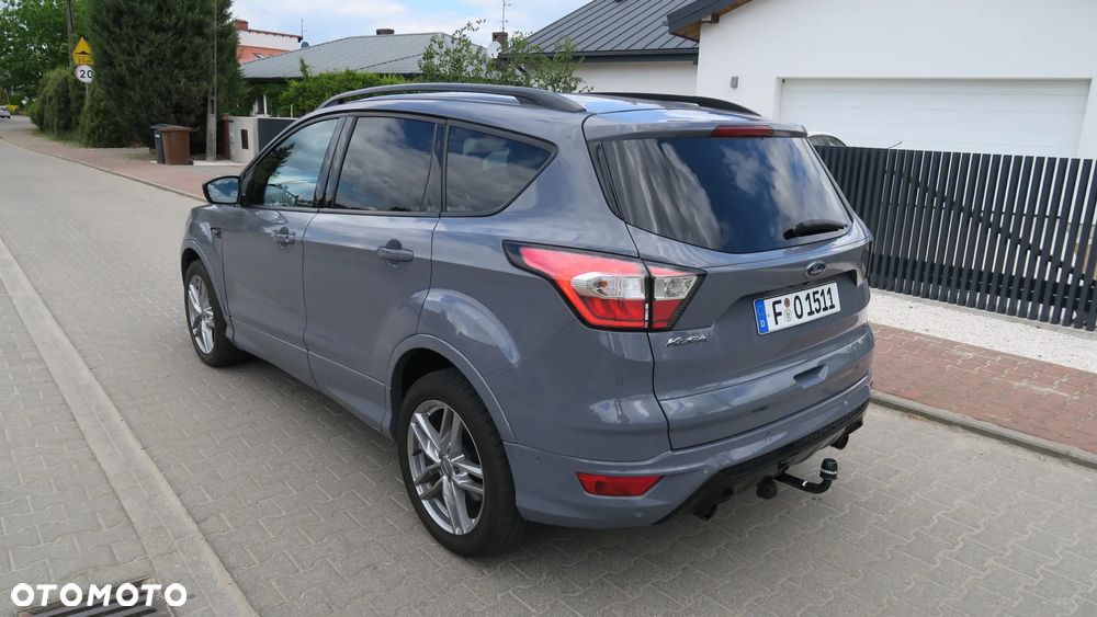 Ford Kuga - 4