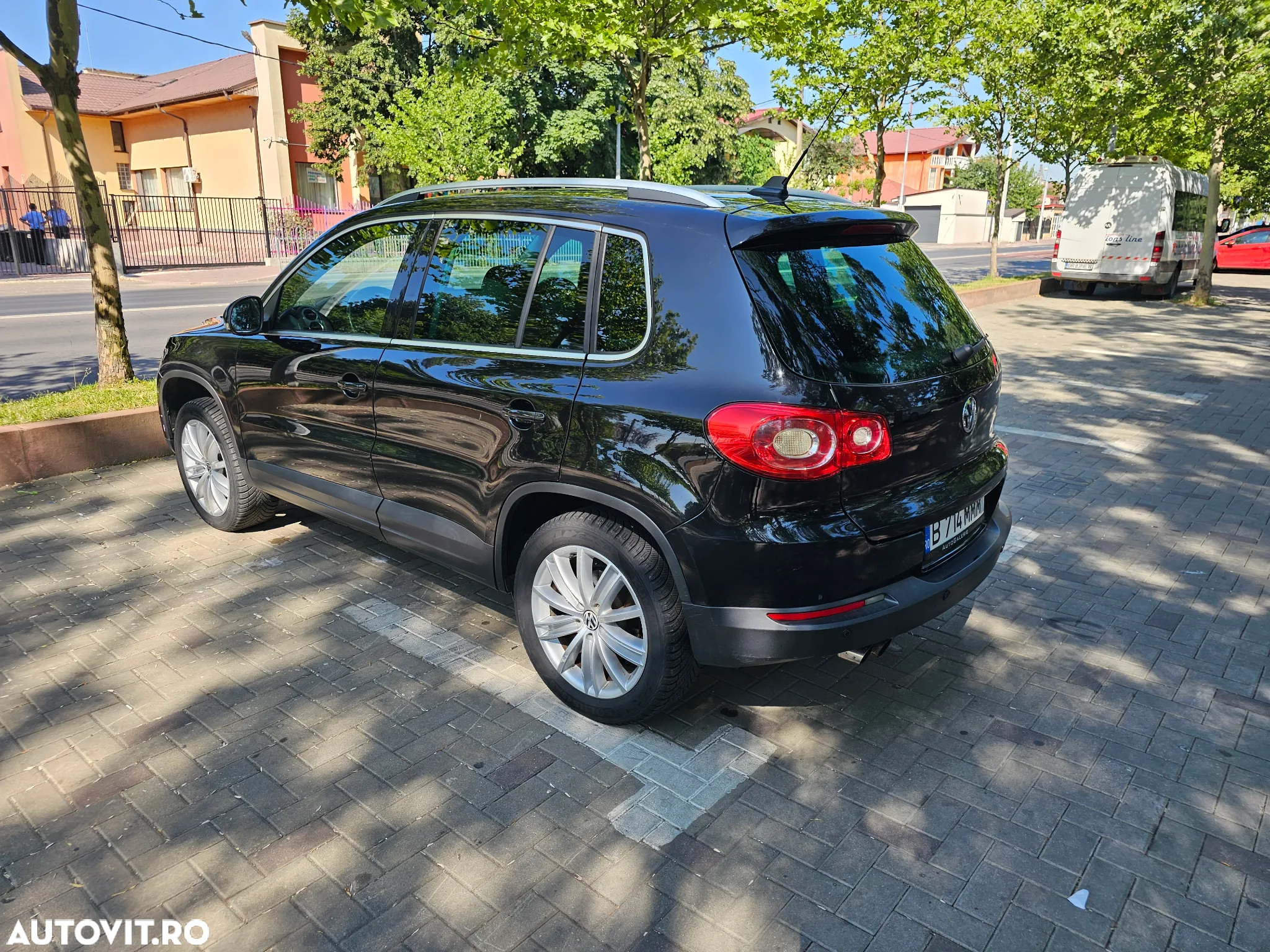 Volkswagen Tiguan 2.0 TDI 4Motion DSG Sport & Style - 12