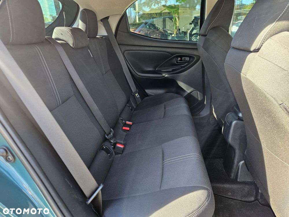 Toyota Yaris Hybrid 1.5 Style - 23