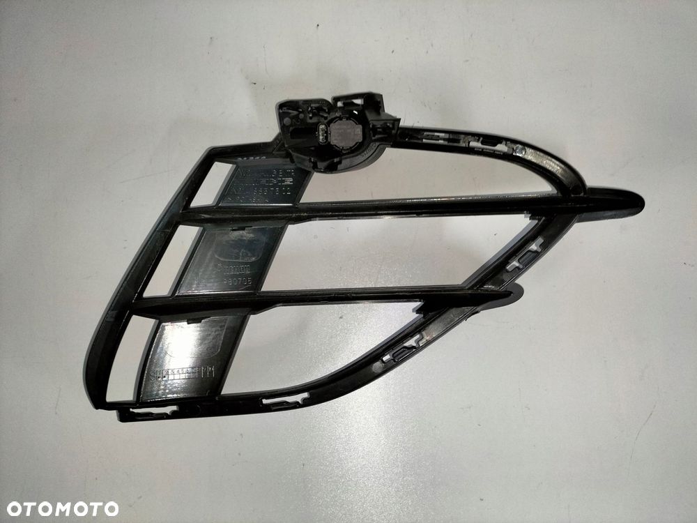 atrapa kratka zderzaka przód lewa mercedes e klasa w214 63 amg 22- - 5
