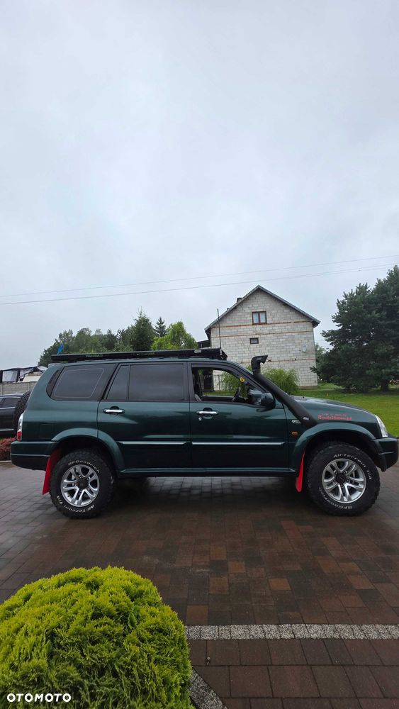 Suzuki XL7 - 3