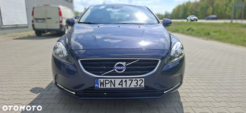 Volvo V40 D4 Momentum - 2