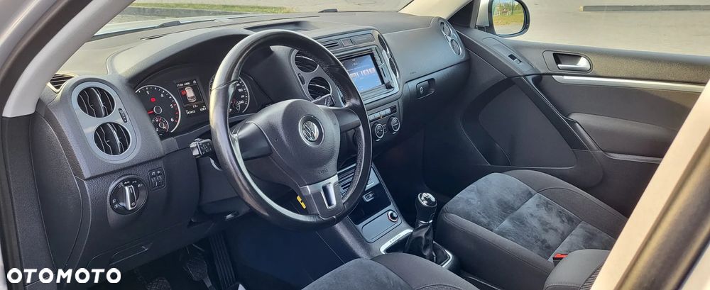 Volkswagen Tiguan - 10