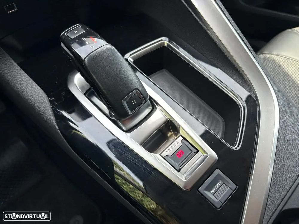 Peugeot 5008 BlueHDI 120 EAT6 Stop & Start Allure - 26